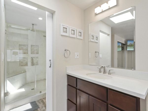 Newport Beach Condo 998439