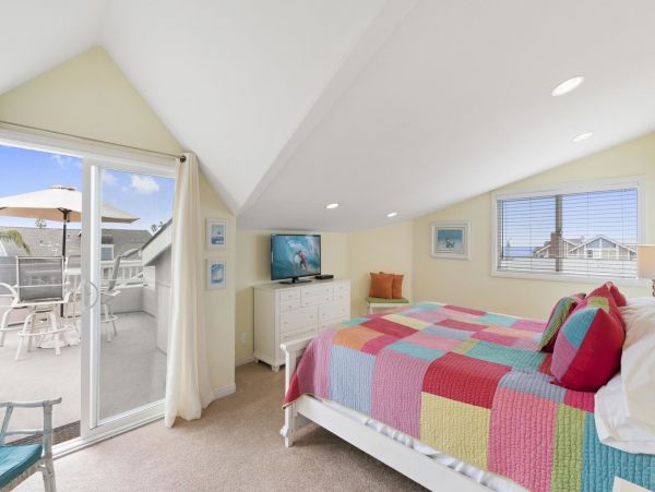 Newport Beach Condo 998440