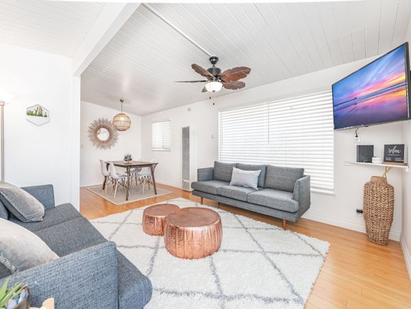 Newport Beach Home 998441