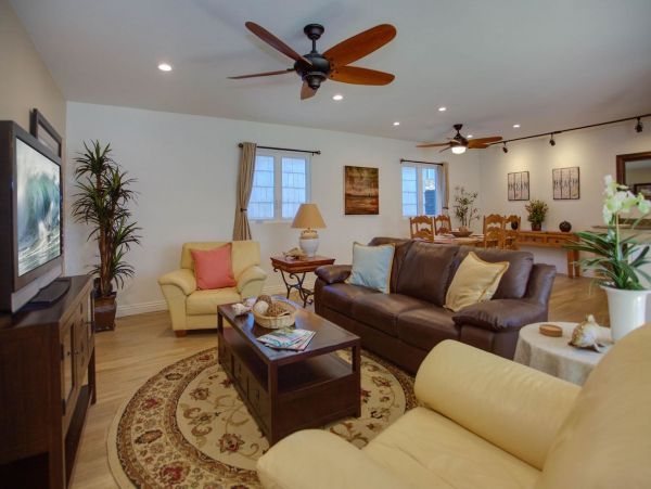 Newport Beach Condo 998443