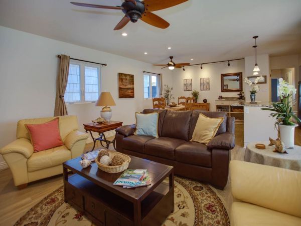 Newport Beach Condo 998443