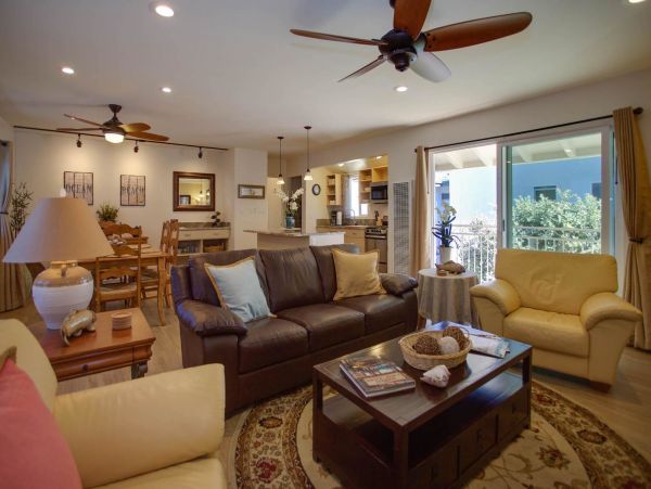Newport Beach Condo 998443
