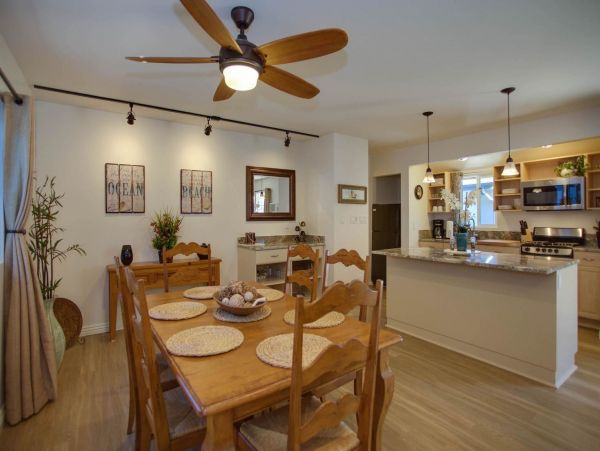 Newport Beach Condo 998443