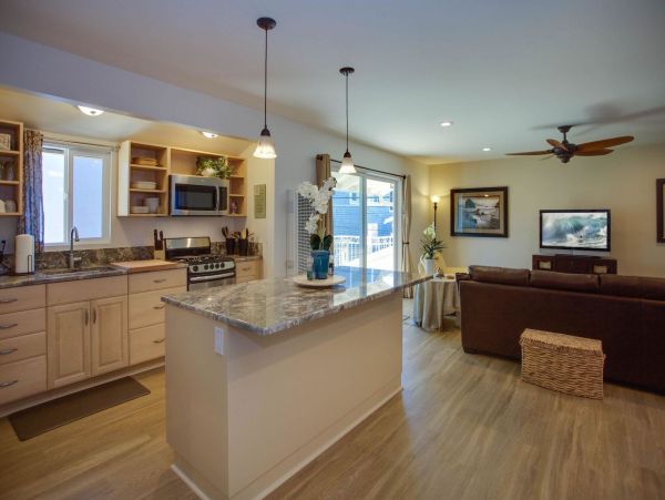 Newport Beach Condo 998443