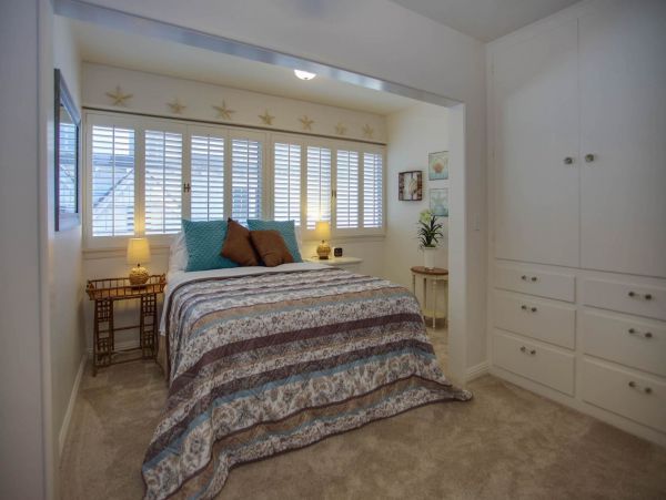 Newport Beach Condo 998443