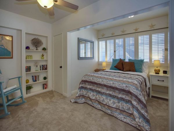 Newport Beach Condo 998443