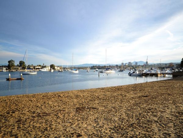 Newport Beach Condo 998443