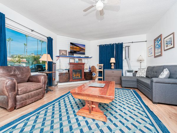Newport Beach Home 998444