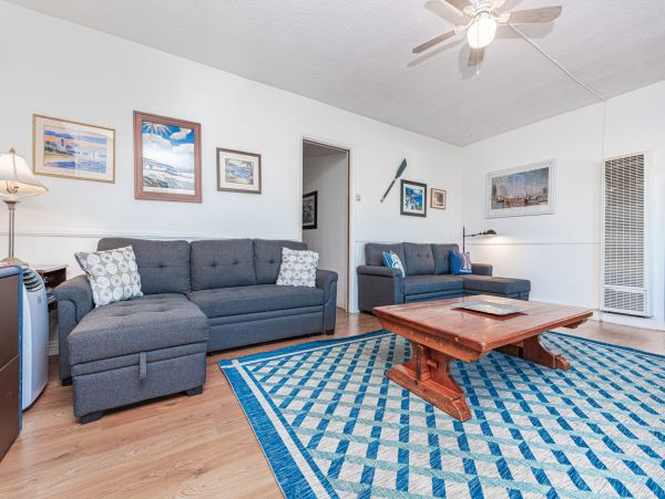 Newport Beach Home 998444