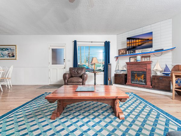 Newport Beach Home 998444