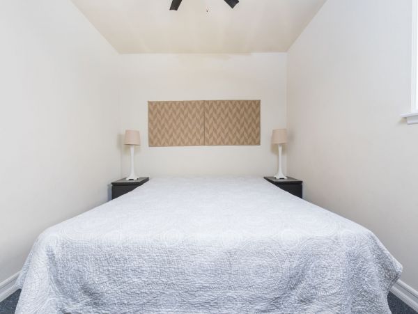 Newport Beach Home 998446