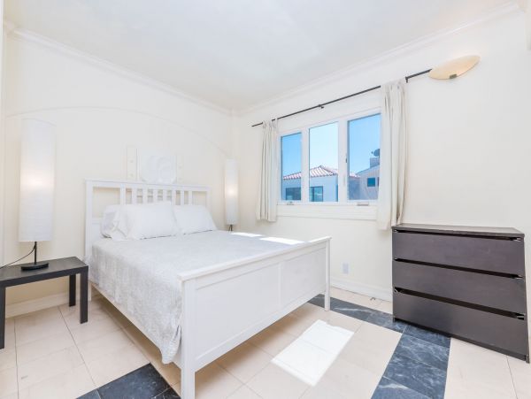 Newport Beach Home 998446