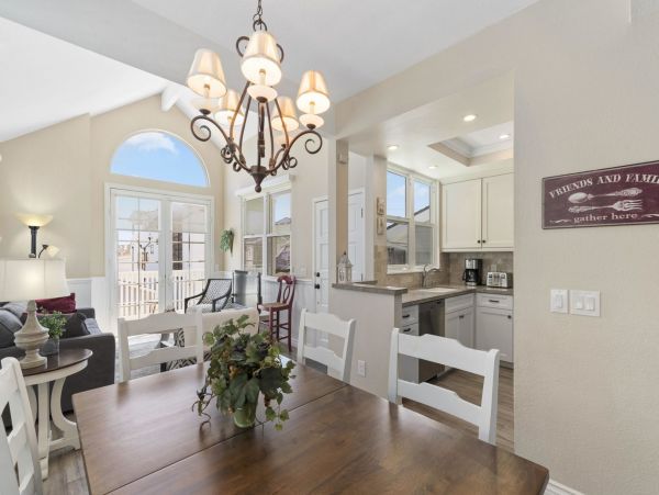 Newport Beach Home 998447