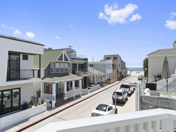 Newport Beach Home 998447