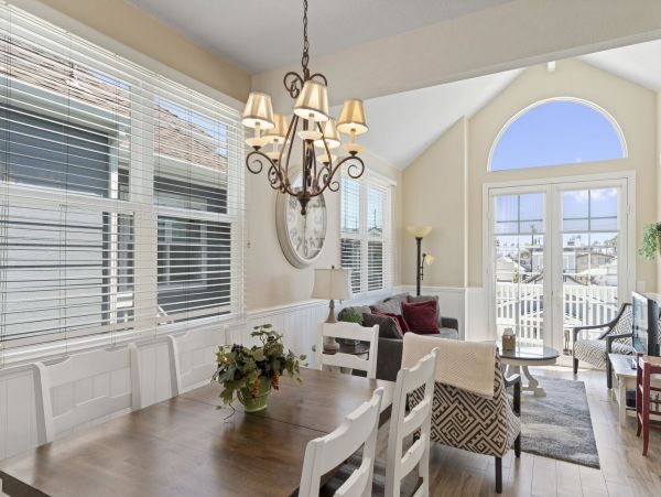 Newport Beach Home 998447