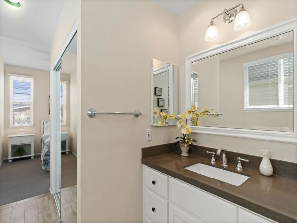 Newport Beach Home 998447