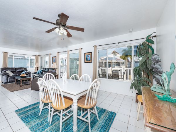Newport Beach Home 998448