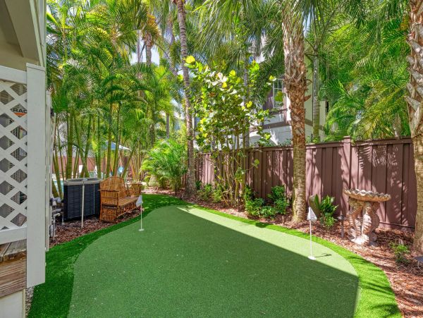Gorgeous 5 Bedroom One House Back From Beach