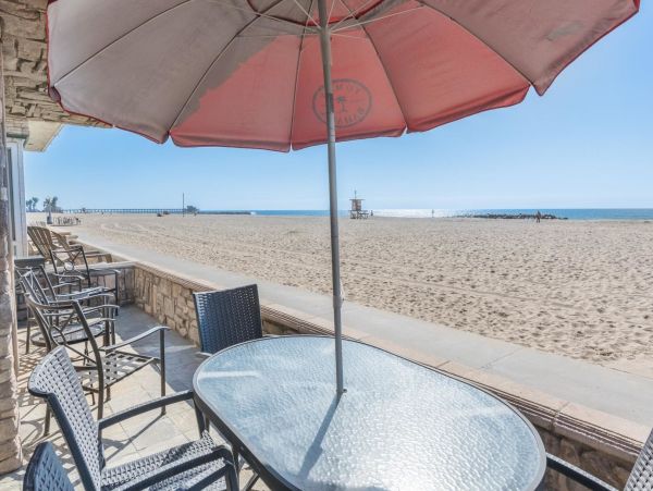 Newport Beach Home 998450