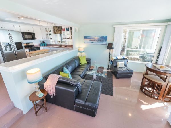 Newport Beach Home 998450