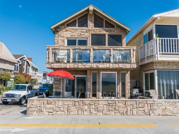 Newport Beach Home 998450