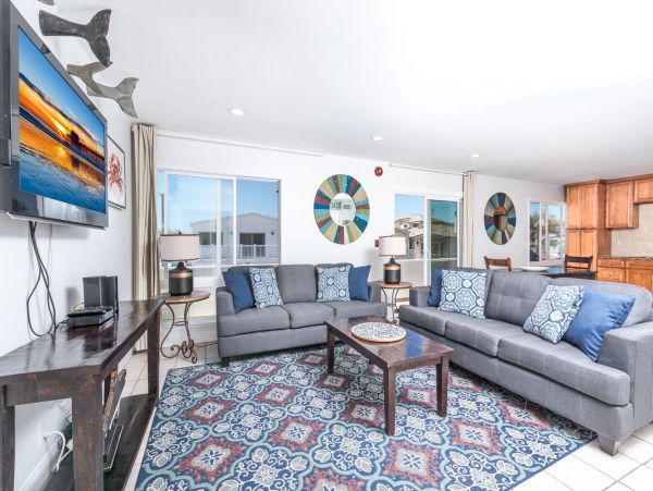 Newport Beach Home 998451