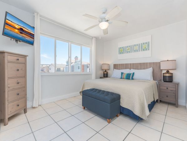 Newport Beach Home 998451