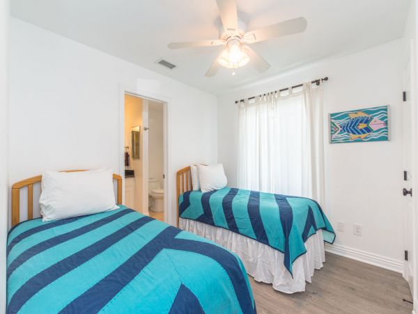 Newport Beach Home 998452
