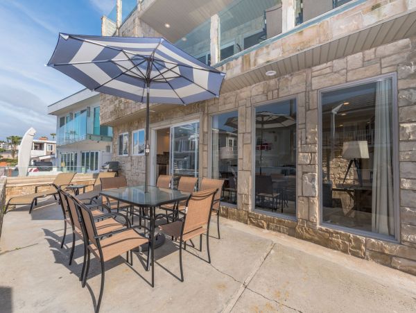 Newport Beach Home 998453
