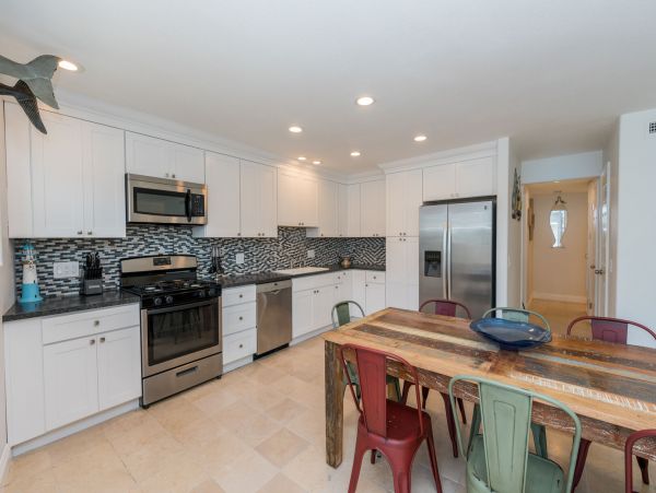 Newport Beach Home 998453