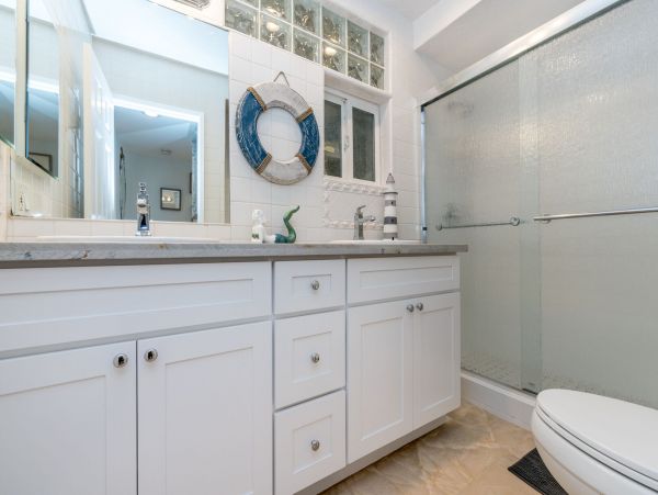 Newport Beach Home 998453