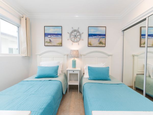 Newport Beach Home 998454