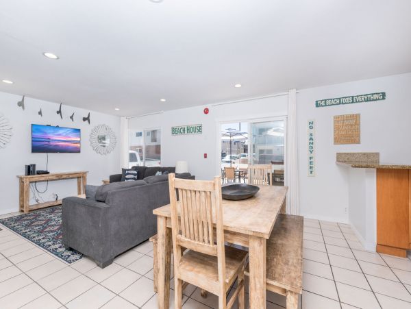 Newport Beach Home 998456