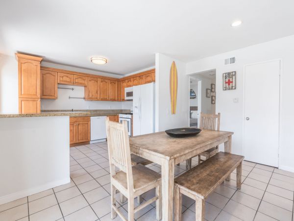 Newport Beach Home 998456