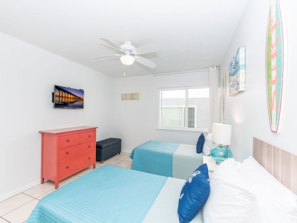 Newport Beach Home 998456