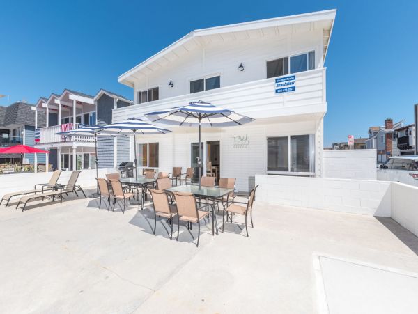 Newport Beach Home 998456