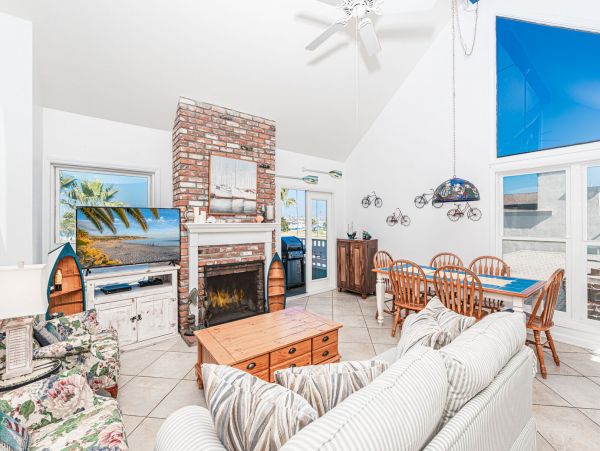Newport Beach Home 998458