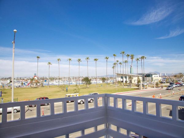 Newport Beach Home 998458