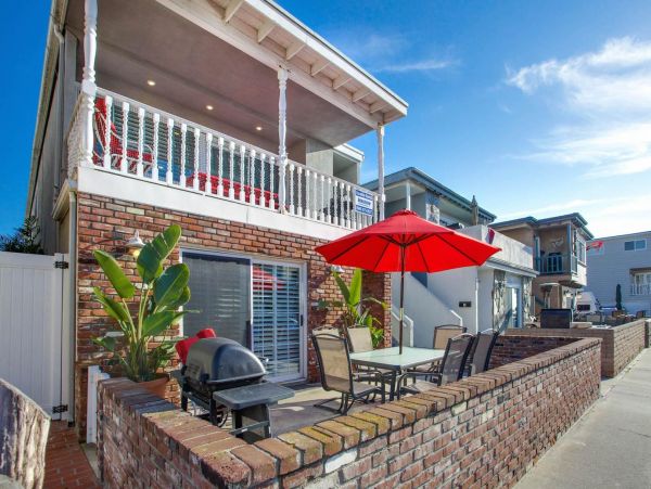 Newport Beach Home 998460