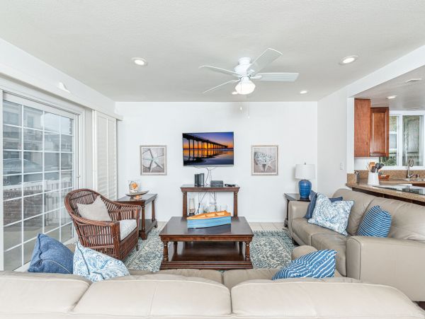 Newport Beach Home 998460