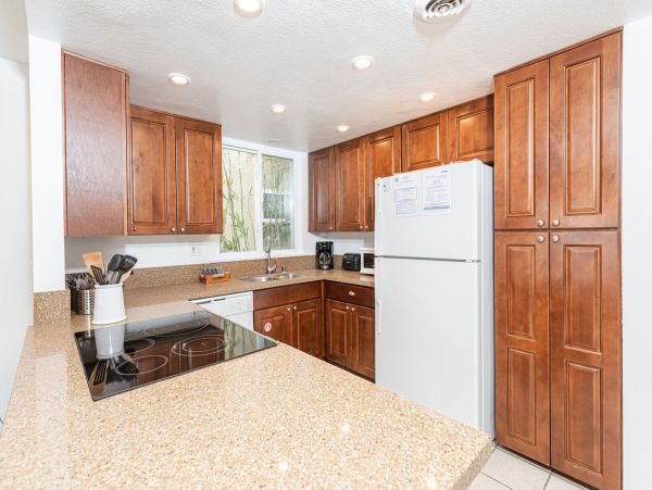 Newport Beach Home 998460
