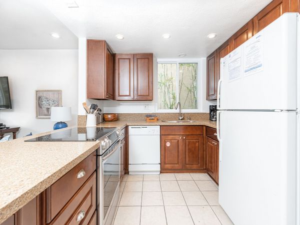 Newport Beach Home 998460