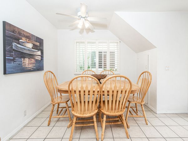 Newport Beach Home 998460
