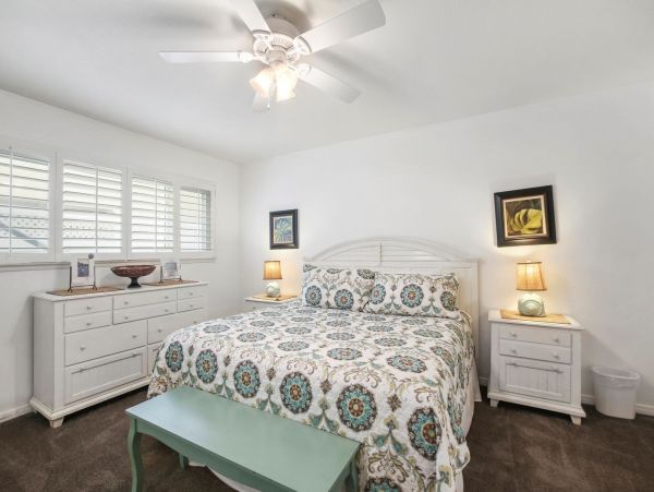 Newport Beach Home 998460