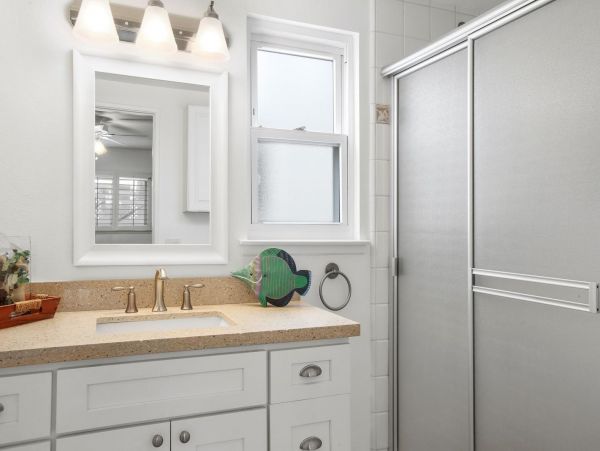 Newport Beach Home 998460