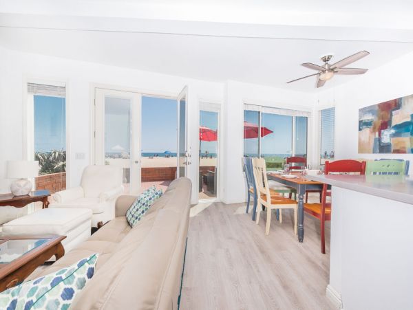 Newport Beach Home 998461