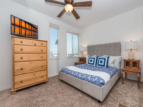 Newport Beach Home 998461