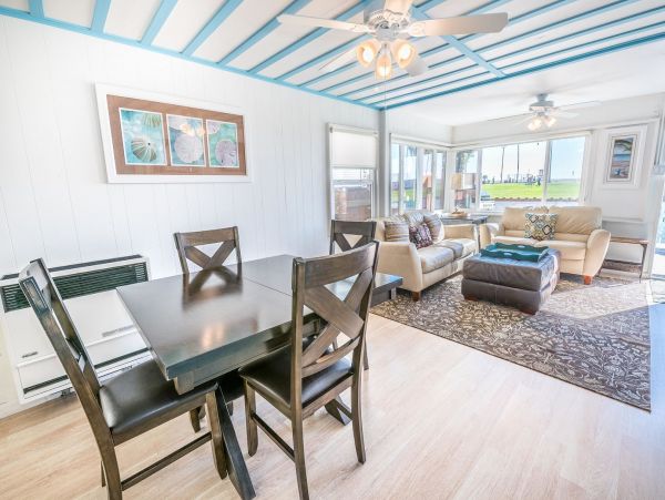 Newport Beach Home 998463