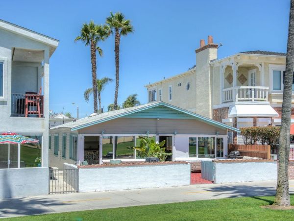 Newport Beach Home 998463