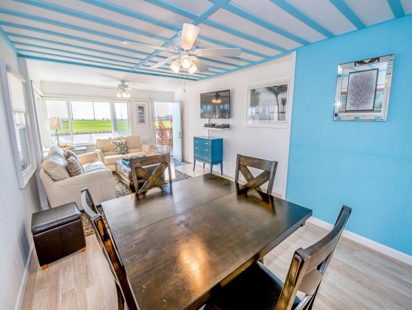 Newport Beach Home 998463
